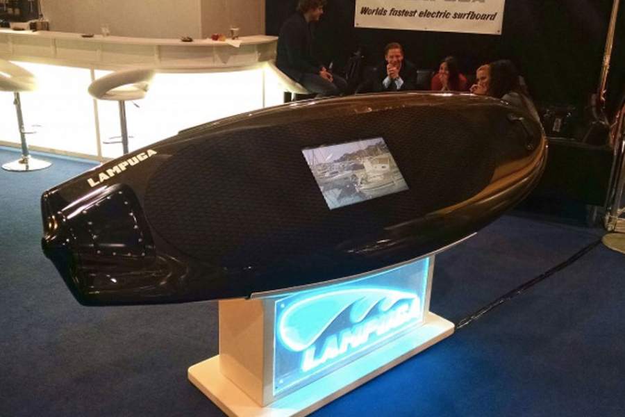 LAMPUGA BOARD CLAIMED TO BE “WORLD’S FASTEST ELECTRIC SURFBOARD”